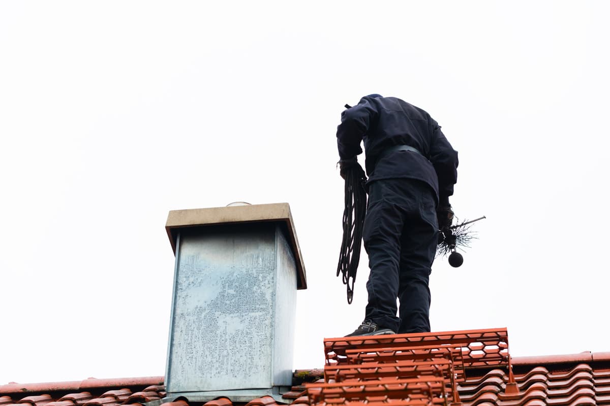 Limpieza de chimeneas: seguridad y eficiencia garantizadas